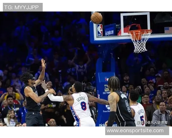 克拉克斯顿今日表现出色11投8中贡献19分7篮板5助攻3盖帽助球队获胜