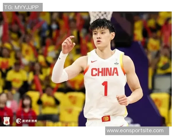 媒体人认为曾凡博不应被特别对待上场时间应适度减少